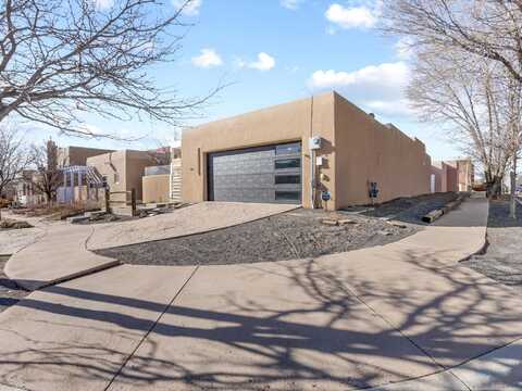 4244 Vuelta Colorada, Santa Fe, NM 87507