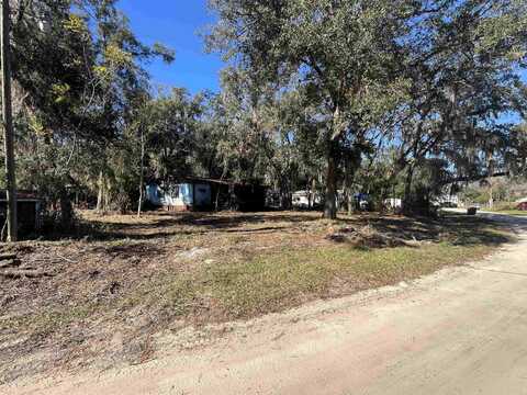 107 Marlin Dr, Satsuma, FL 32189