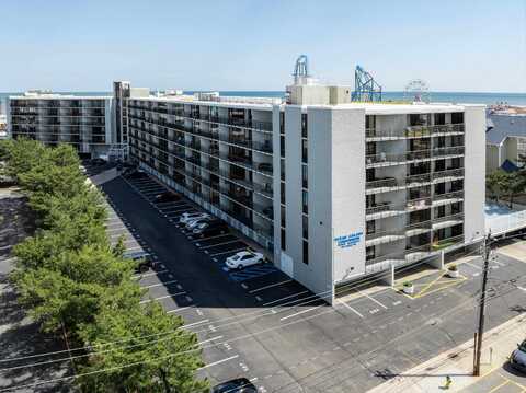 935 Ocean Ave, Ocean City, NJ 08226