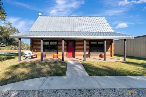 1617 County Road 110, Edna, TX 77957