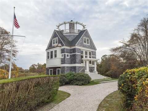 37 Newport Street, Jamestown, RI 02835