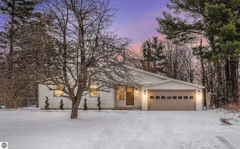 3148 College Terrace Court, Traverse City, MI 49684