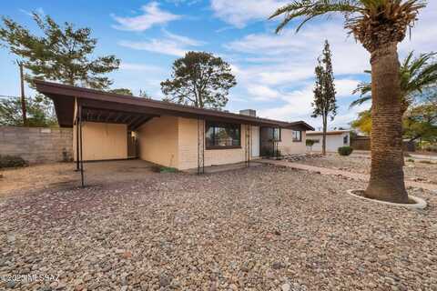 6010 E Calle Silvosa, Tucson, AZ 85711