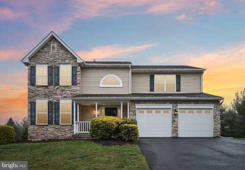 8 HILLSIDE DRIVE, ROYERSFORD, PA 19468