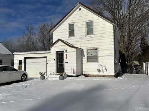 166 E Midland, Ironwood, MI 49938