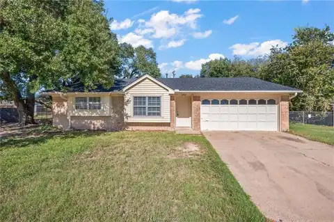 2801 Burr Oaks, Bryan, TX 77802