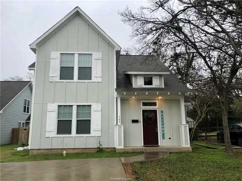 735 Meadow Lane, Bryan, TX 77802