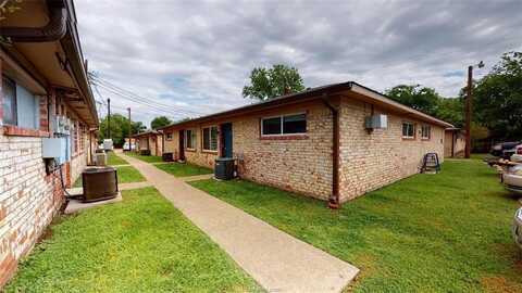 206 Lynn Drive, Bryan, TX 77801