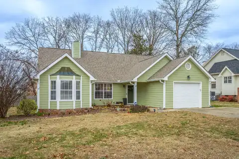 2407 Charleston Square, Chattanooga, TN 37421