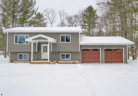 819 CHARLENE DRIVE, KALKASKA, MI 49646