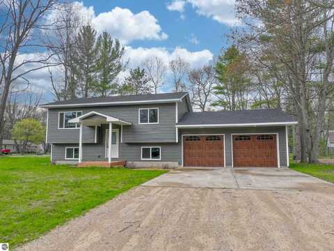 819 CHARLENE DRIVE, KALKASKA, MI 49646