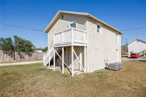 117 S Wells Street, Kingsville, TX 78363