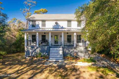 114 Hawthorne Drive, Pine Knoll Shores, NC 28512