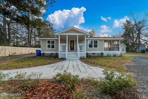 108 Park Avenue, Beaufort, NC 28516