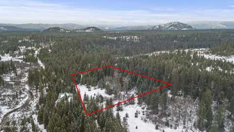 8xx Eastriver Spur, Priest River, ID 83856