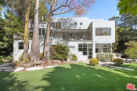 2477 Canyon Oak Dr, Los Angeles, CA 90068