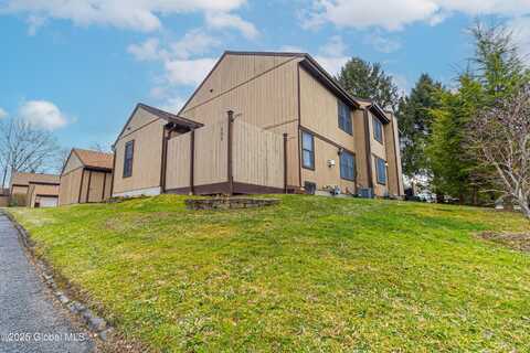 101 Huntington Court, East Greenbush, NY 12061