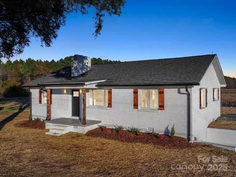 101 S Moose Road, Mount Pleasant, NC 28124