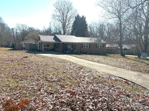 1432 Poston Drive, Lincolnton, NC 28092