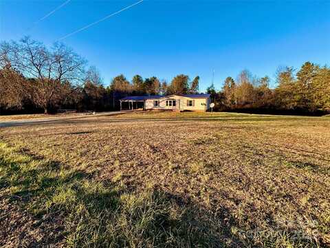 298 W B PHILBECK Road, Bostic, NC 28018