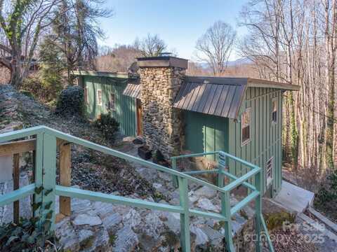 83 Rocky Ridge Road, Balsam, NC 28707