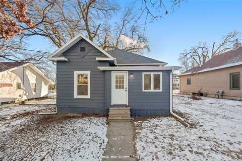 2033 10th Street, Des Moines, IA 50314