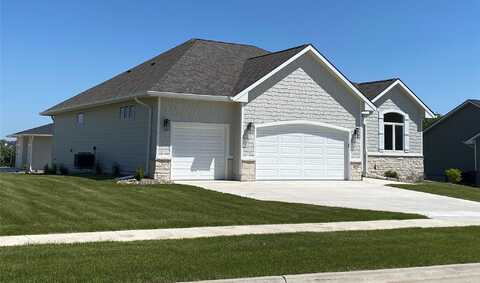 915 Chestnut Drive, Waukee, IA 50263