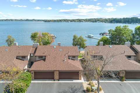 83 1st Street SE, Forest Lake, MN 55025