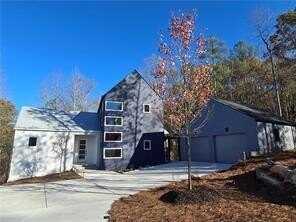 160 Cedarwood Lane, Roswell, GA 30075