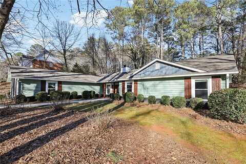 3805 Hunting Ridge Drive SW, Lilburn, GA 30047