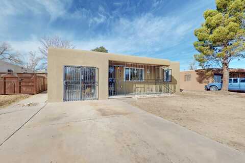 617 PALOMAS Drive SE, Albuquerque, NM 87108