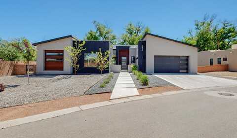 236 Valle Encantado Drive NW, Albuquerque, NM 87107