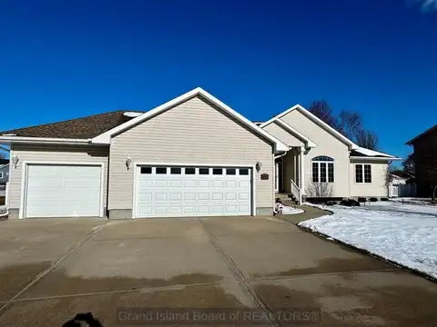 4138 W Faidley Ave, Grand Island, NE 68803