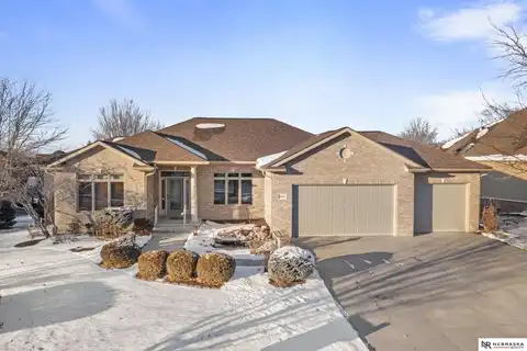 9345 Whispering Wind Road, Lincoln, NE 68512