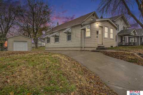 4370 S 42 Street, Omaha, NE 68107