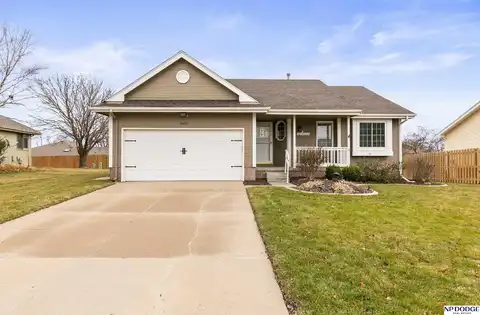 2403 Marilyn Drive, Papillion, NE 68046