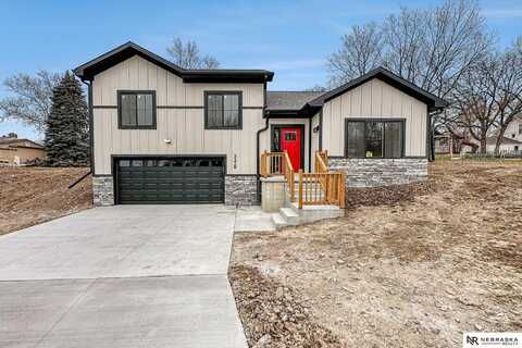 3320 Trolley Lane, Lincoln, NE 68506