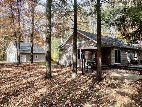 5936 S Rapids Road, Branch, MI 49402