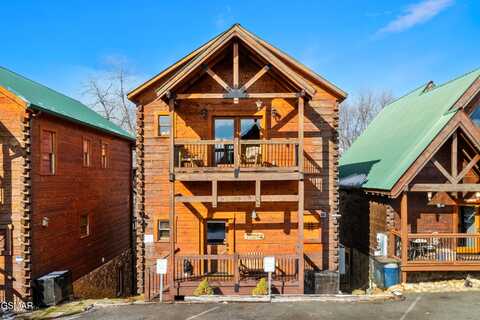 1255 Bear Cub Way, Gatlinburg, TN 37738