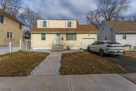 423 E 4th Ave, Roselle, NJ 07203