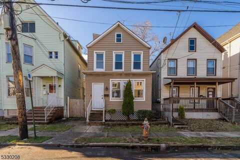 330 Fulton St, Elizabeth, NJ 07206