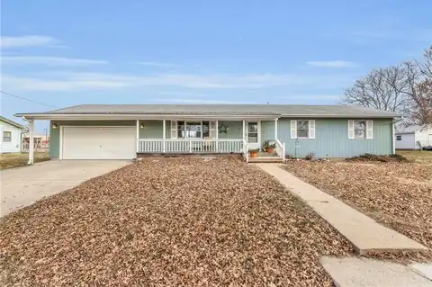 542 S Hayes Street, Garnett, KS 66032