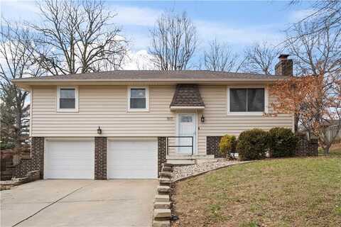 1917 SE MANOR Place, Blue Springs, MO 64014