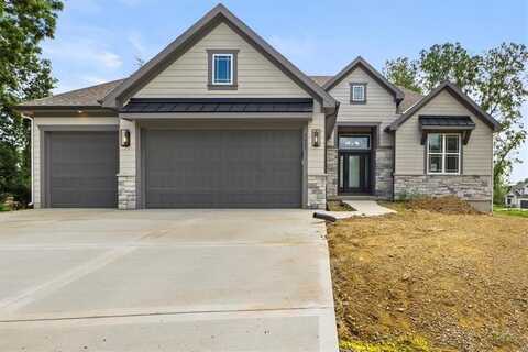 7007 N Kirkwood Avenue, Kansas City, MO 64151