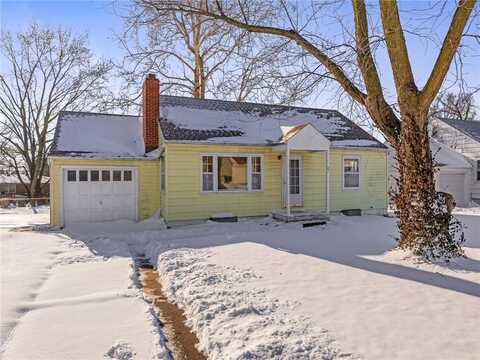 907 NE 42nd Terrace, Kansas City, MO 64116