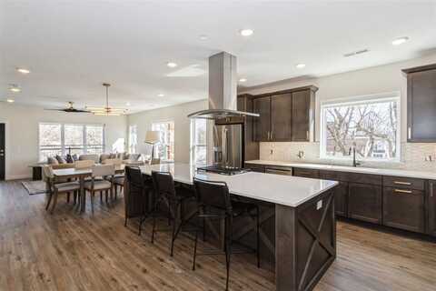 1953 SE 1st Ave 301, CedarRapids, IA 52403