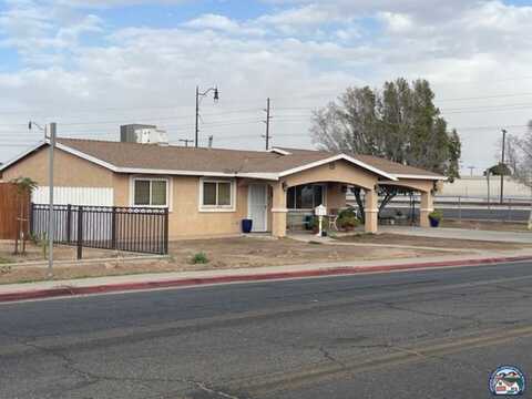 405 Grant St, Calexico, CA 92231