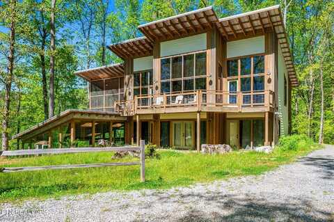 3721 Clabo Mountain Lane, Sevierville, TN 37862