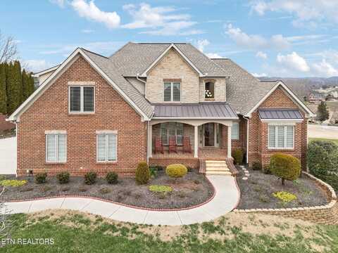 192 Mountain Drive, Lenoir City, TN 37772