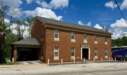 240 East Main Street, Mount Vernon, KY 40456